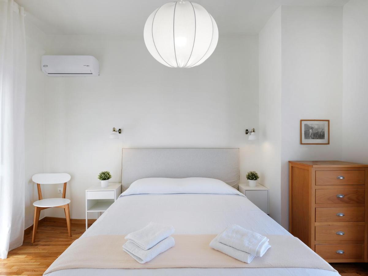 Modern Penthouse Overlooking Halkis Chalkís 外观 照片